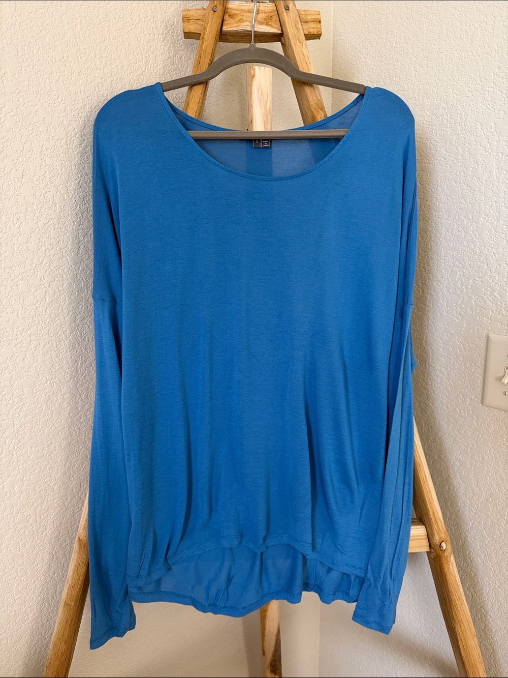 Vince Blue Relaxed Scoop-Neck Long Sleeve Top